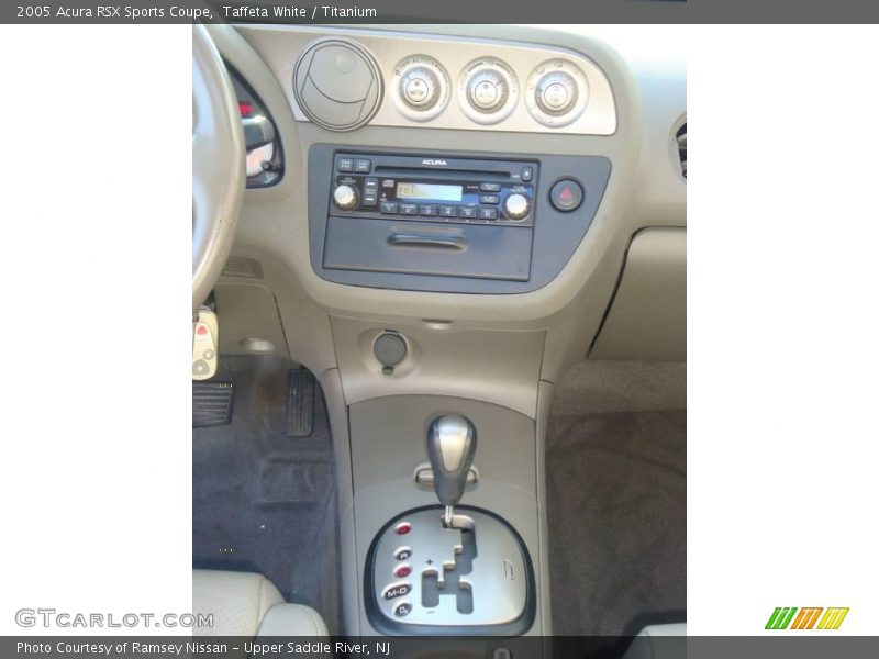 Taffeta White / Titanium 2005 Acura RSX Sports Coupe