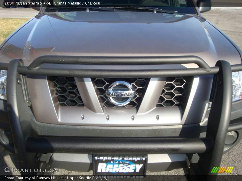 Granite Metallic / Charcoal 2006 Nissan Xterra S 4x4