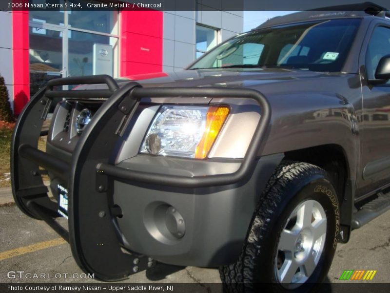 Granite Metallic / Charcoal 2006 Nissan Xterra S 4x4