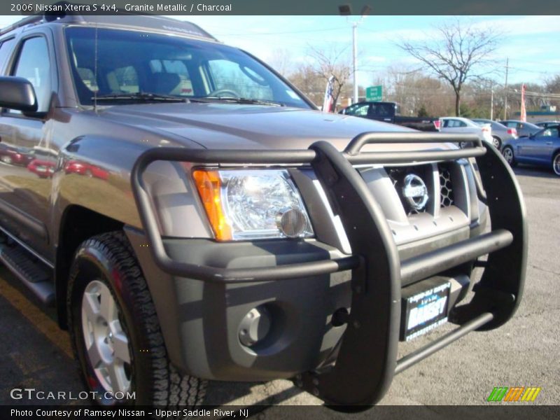 Granite Metallic / Charcoal 2006 Nissan Xterra S 4x4