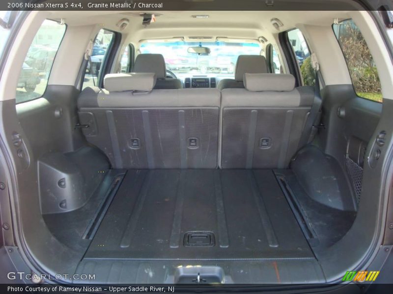 Granite Metallic / Charcoal 2006 Nissan Xterra S 4x4