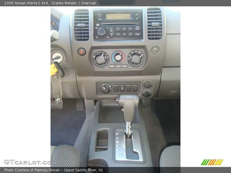 Granite Metallic / Charcoal 2006 Nissan Xterra S 4x4