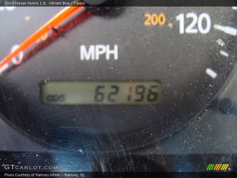 Vibrant Blue / Taupe 2004 Nissan Sentra 1.8