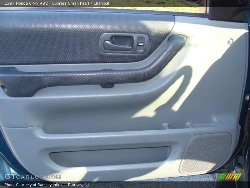 Cypress Green Pearl / Charcoal 1997 Honda CR-V 4WD