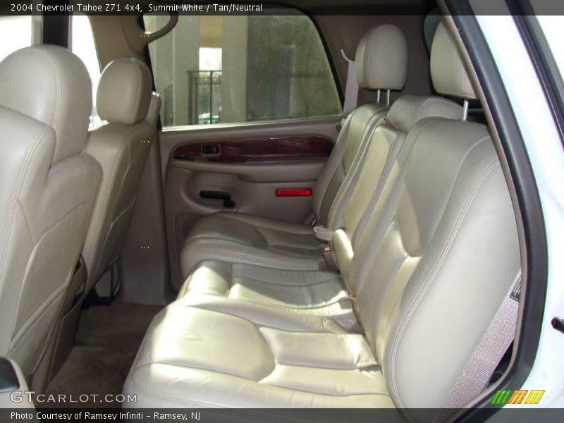 Summit White / Tan/Neutral 2004 Chevrolet Tahoe Z71 4x4