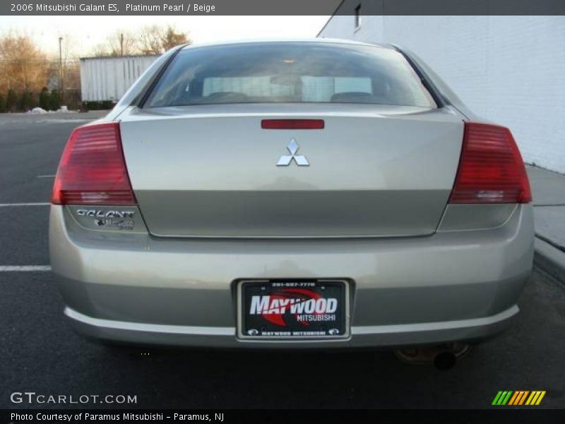 Platinum Pearl / Beige 2006 Mitsubishi Galant ES