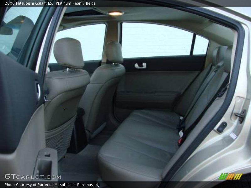 Platinum Pearl / Beige 2006 Mitsubishi Galant ES