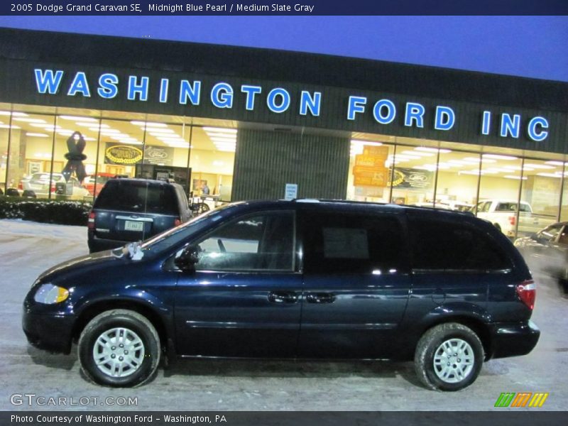 Midnight Blue Pearl / Medium Slate Gray 2005 Dodge Grand Caravan SE