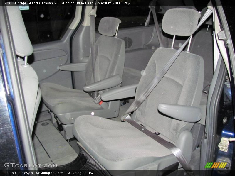 Midnight Blue Pearl / Medium Slate Gray 2005 Dodge Grand Caravan SE