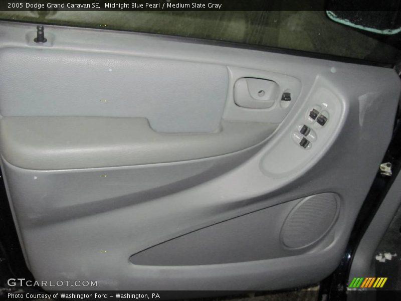 Midnight Blue Pearl / Medium Slate Gray 2005 Dodge Grand Caravan SE