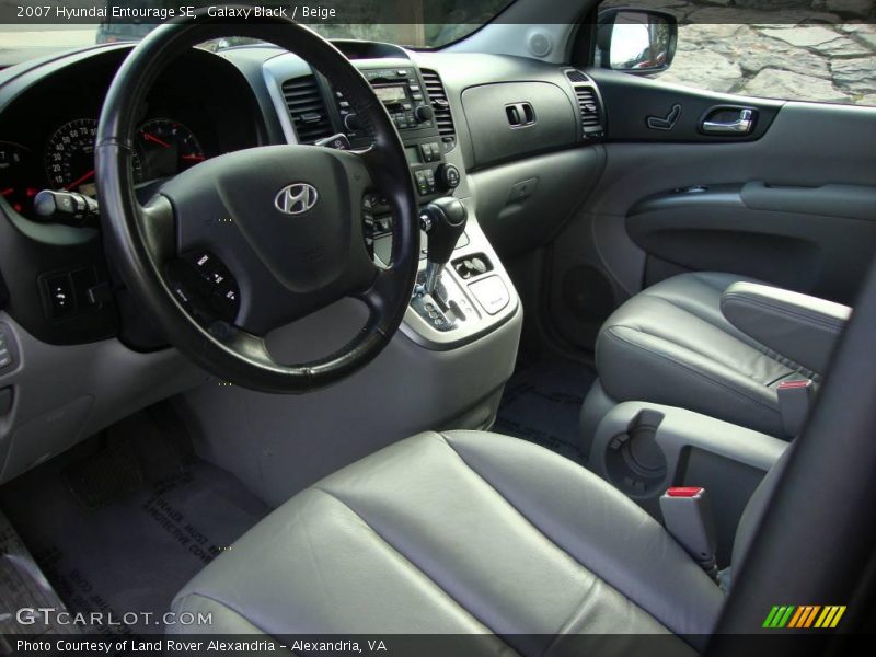 Galaxy Black / Beige 2007 Hyundai Entourage SE