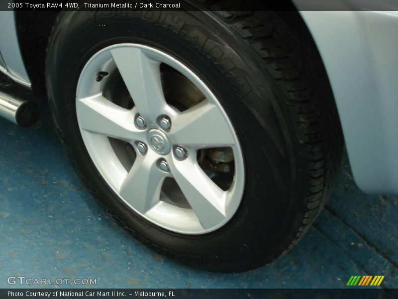 Titanium Metallic / Dark Charcoal 2005 Toyota RAV4 4WD