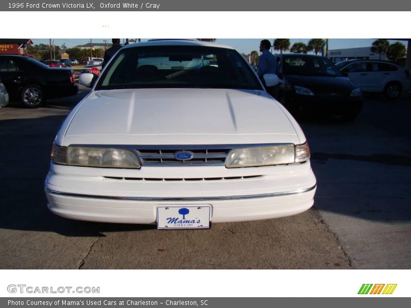 Oxford White / Gray 1996 Ford Crown Victoria LX