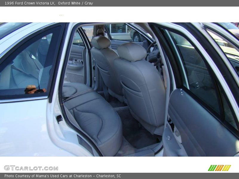 Oxford White / Gray 1996 Ford Crown Victoria LX