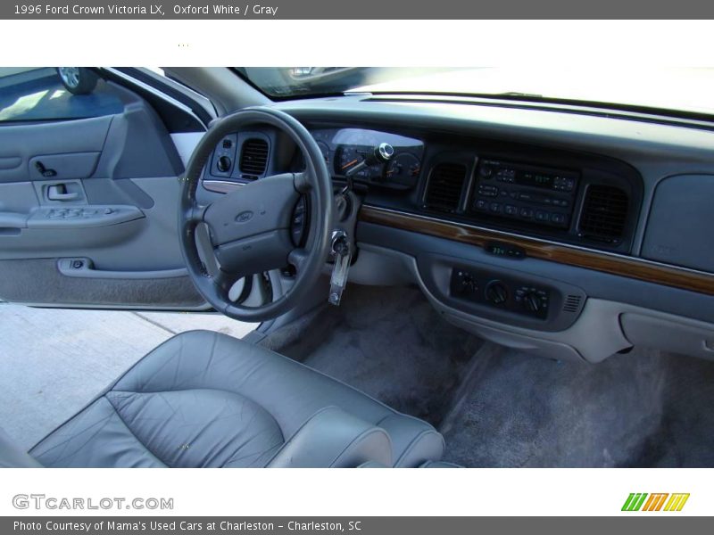 Oxford White / Gray 1996 Ford Crown Victoria LX