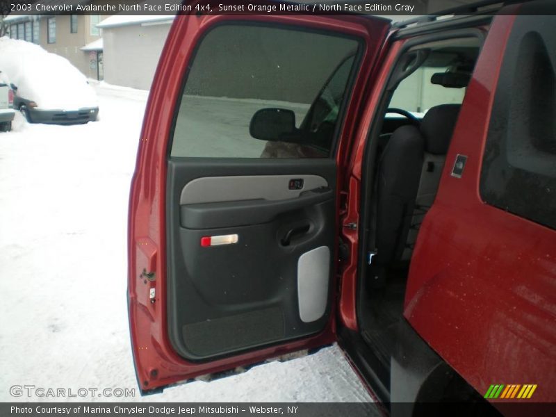 Sunset Orange Metallic / North Face Edition Gray 2003 Chevrolet Avalanche North Face Edition 4x4
