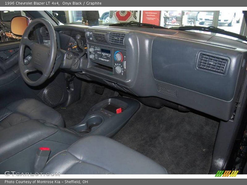 Onyx Black / Graphite 1996 Chevrolet Blazer LT 4x4