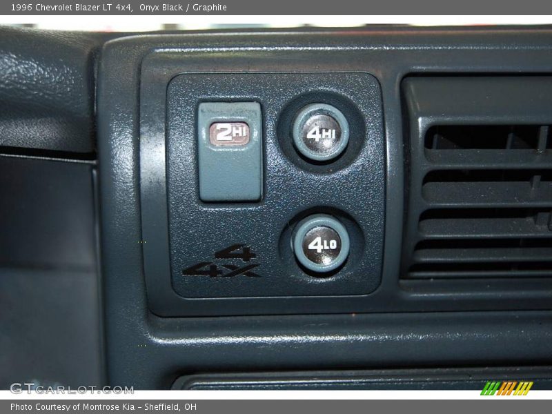 Onyx Black / Graphite 1996 Chevrolet Blazer LT 4x4
