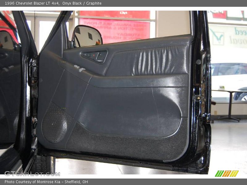 Onyx Black / Graphite 1996 Chevrolet Blazer LT 4x4