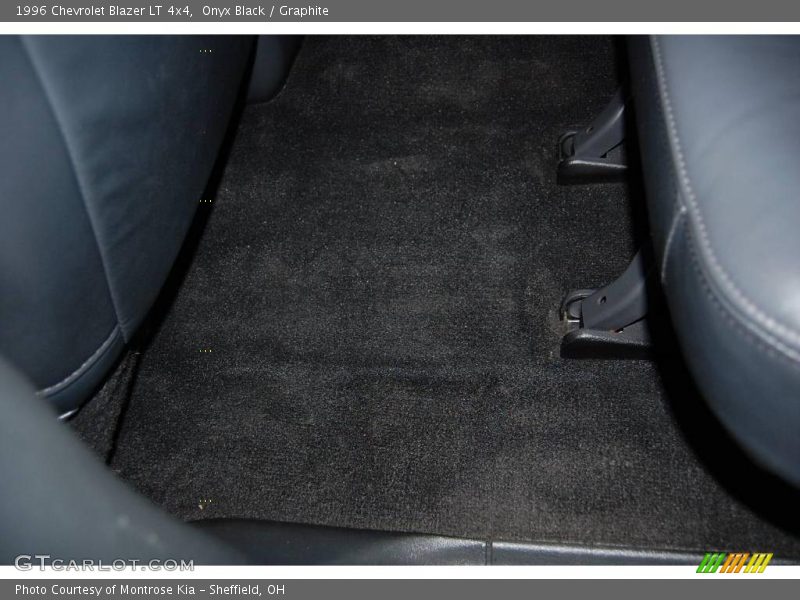 Onyx Black / Graphite 1996 Chevrolet Blazer LT 4x4