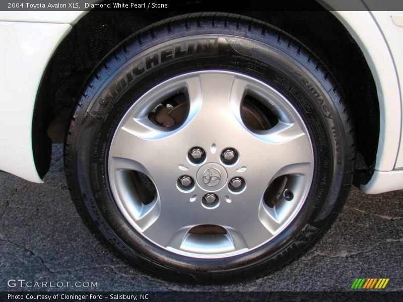 Diamond White Pearl / Stone 2004 Toyota Avalon XLS