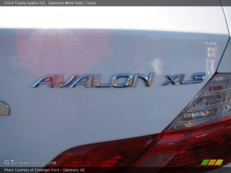 Diamond White Pearl / Stone 2004 Toyota Avalon XLS