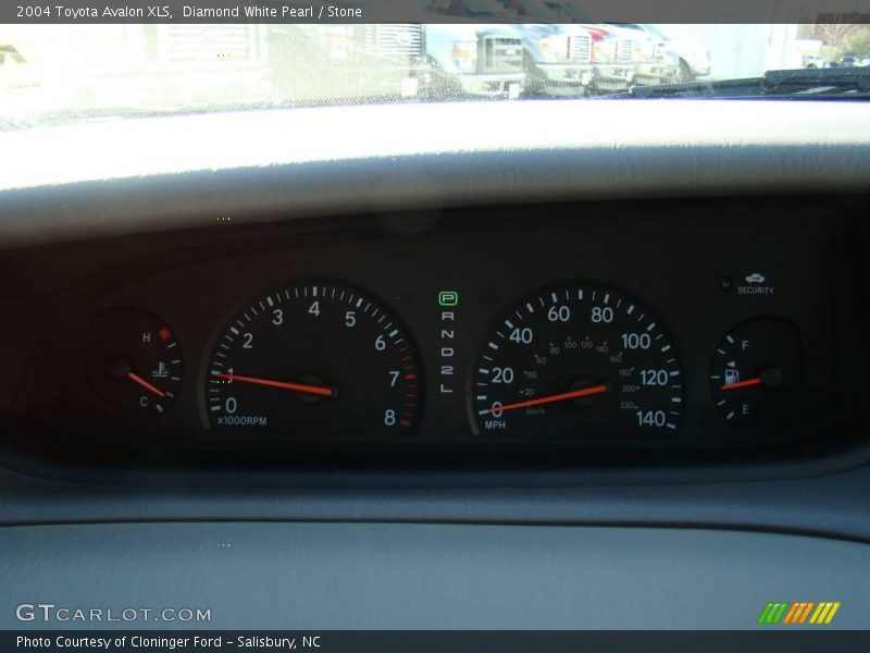 Diamond White Pearl / Stone 2004 Toyota Avalon XLS