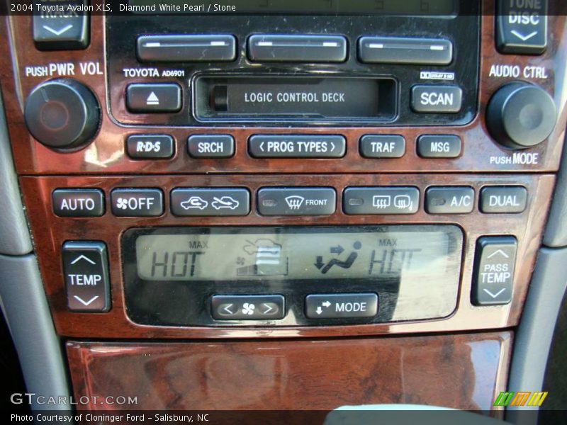 Diamond White Pearl / Stone 2004 Toyota Avalon XLS