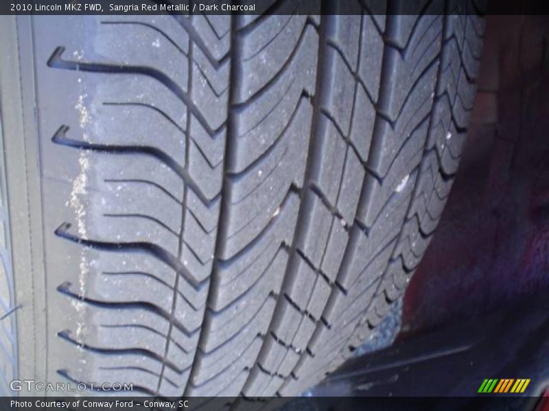 Sangria Red Metallic / Dark Charcoal 2010 Lincoln MKZ FWD