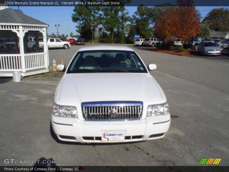 Vibrant White / Medium Light Stone 2009 Mercury Grand Marquis LS