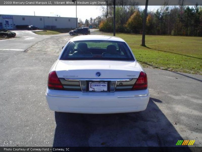 Vibrant White / Medium Light Stone 2009 Mercury Grand Marquis LS