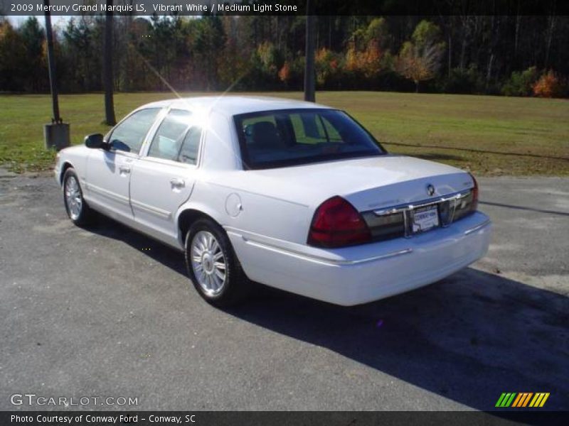 Vibrant White / Medium Light Stone 2009 Mercury Grand Marquis LS