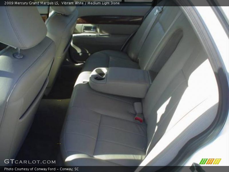 Vibrant White / Medium Light Stone 2009 Mercury Grand Marquis LS