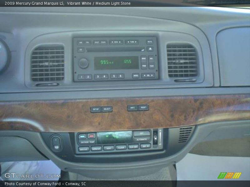 Vibrant White / Medium Light Stone 2009 Mercury Grand Marquis LS