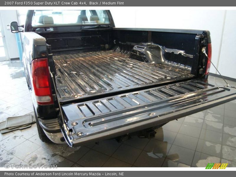 Black / Medium Flint 2007 Ford F350 Super Duty XLT Crew Cab 4x4
