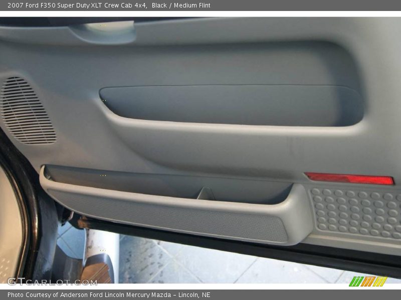 Black / Medium Flint 2007 Ford F350 Super Duty XLT Crew Cab 4x4