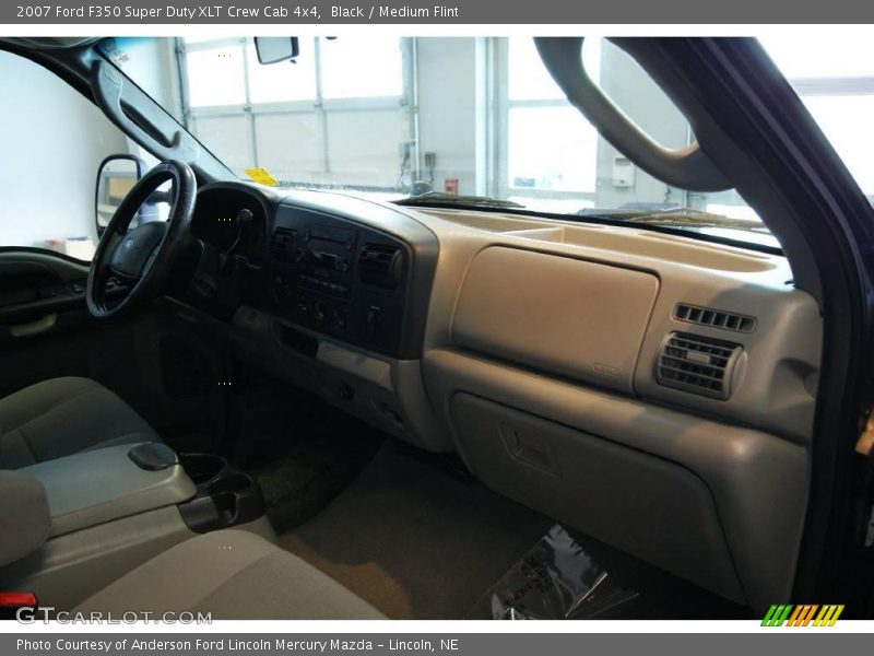 Black / Medium Flint 2007 Ford F350 Super Duty XLT Crew Cab 4x4