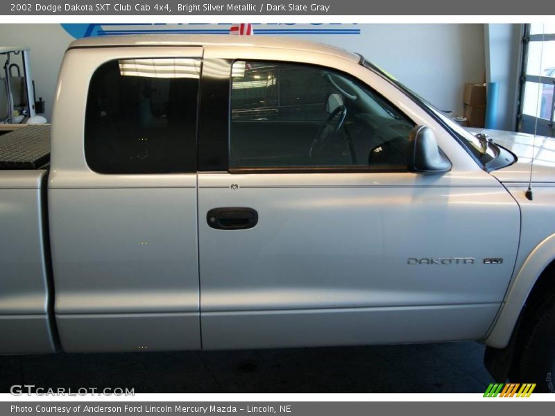 Bright Silver Metallic / Dark Slate Gray 2002 Dodge Dakota SXT Club Cab 4x4