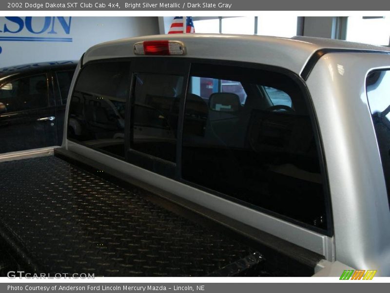 Bright Silver Metallic / Dark Slate Gray 2002 Dodge Dakota SXT Club Cab 4x4