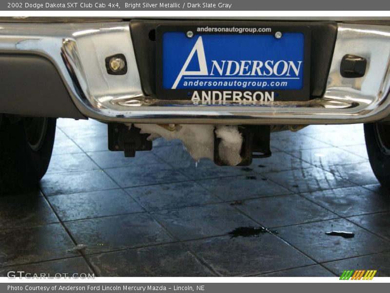 Bright Silver Metallic / Dark Slate Gray 2002 Dodge Dakota SXT Club Cab 4x4