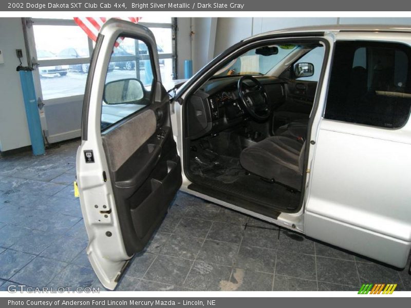 Bright Silver Metallic / Dark Slate Gray 2002 Dodge Dakota SXT Club Cab 4x4
