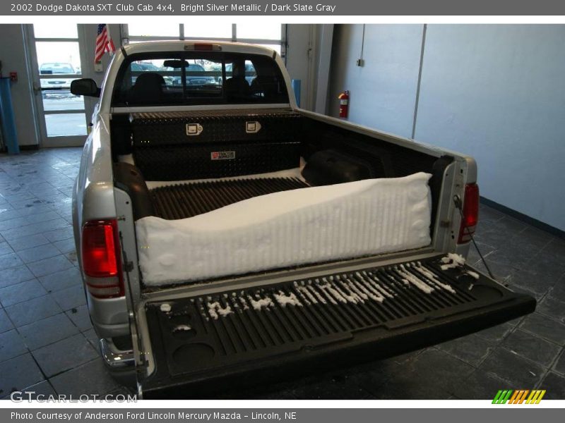 Bright Silver Metallic / Dark Slate Gray 2002 Dodge Dakota SXT Club Cab 4x4