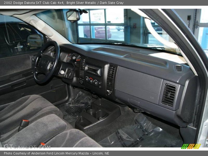 Bright Silver Metallic / Dark Slate Gray 2002 Dodge Dakota SXT Club Cab 4x4