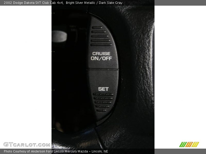 Bright Silver Metallic / Dark Slate Gray 2002 Dodge Dakota SXT Club Cab 4x4