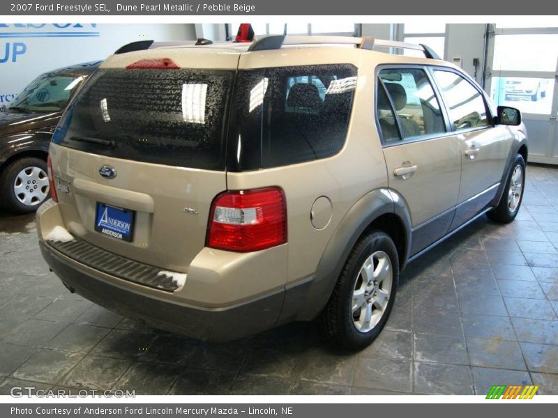Dune Pearl Metallic / Pebble Beige 2007 Ford Freestyle SEL