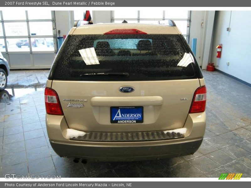 Dune Pearl Metallic / Pebble Beige 2007 Ford Freestyle SEL