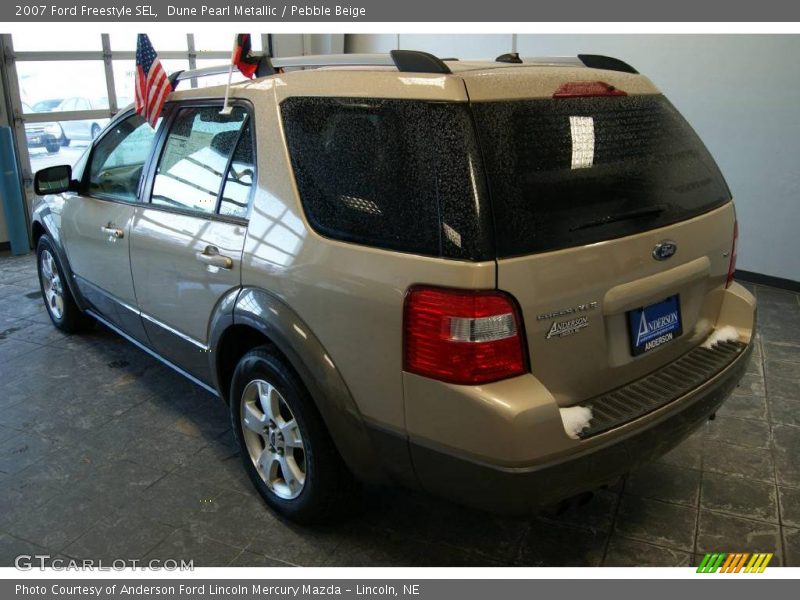 Dune Pearl Metallic / Pebble Beige 2007 Ford Freestyle SEL