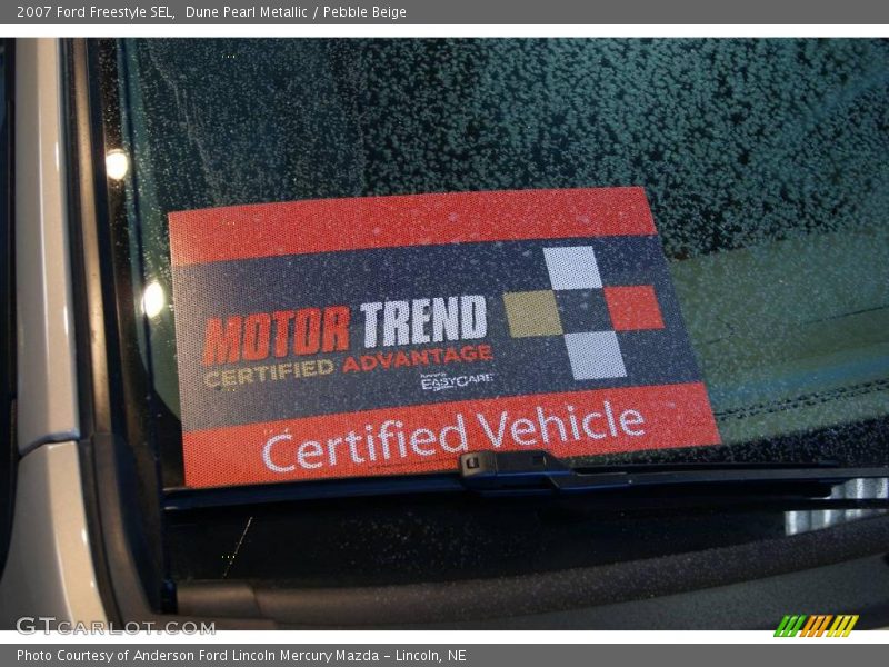 Dune Pearl Metallic / Pebble Beige 2007 Ford Freestyle SEL