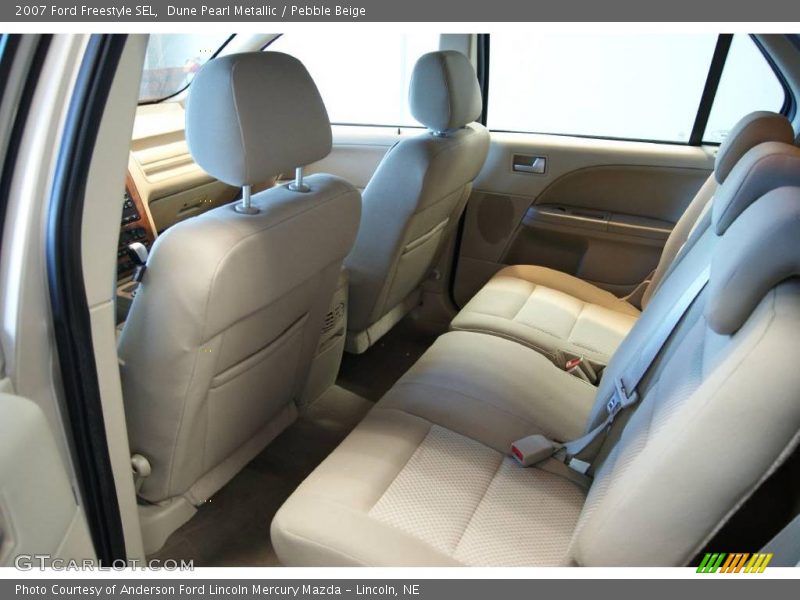 Dune Pearl Metallic / Pebble Beige 2007 Ford Freestyle SEL