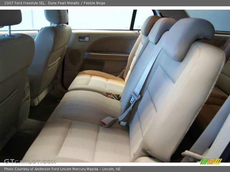 Dune Pearl Metallic / Pebble Beige 2007 Ford Freestyle SEL